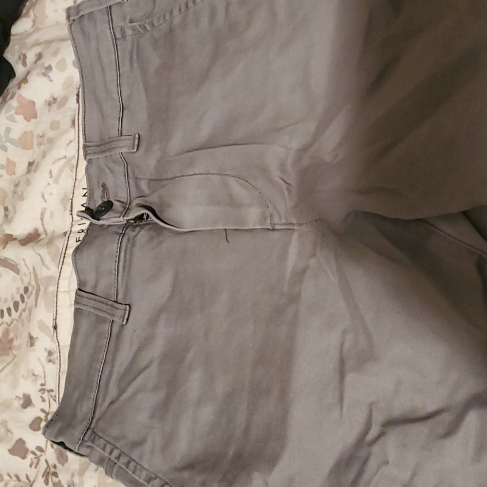 American Eagle khaki shorts